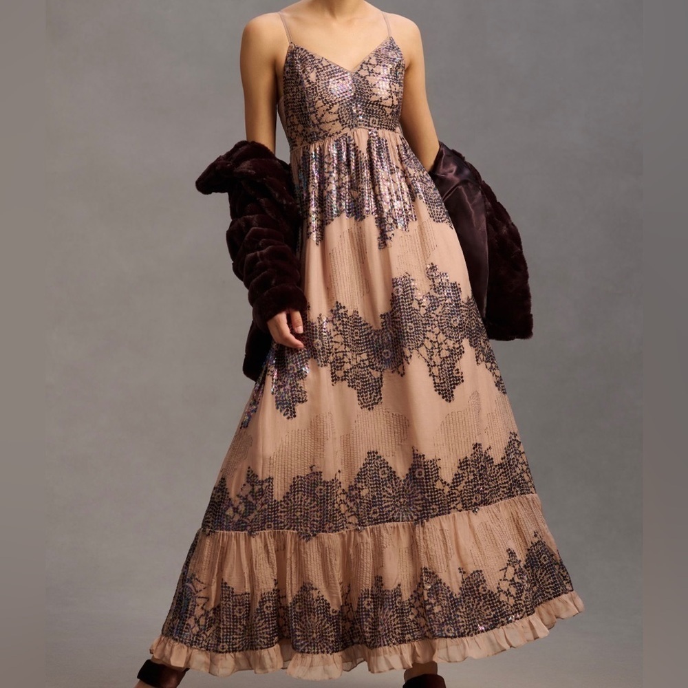 NWT Anthropologie Let Met Be Deep-V Dress in Neutral Motif Size Medium